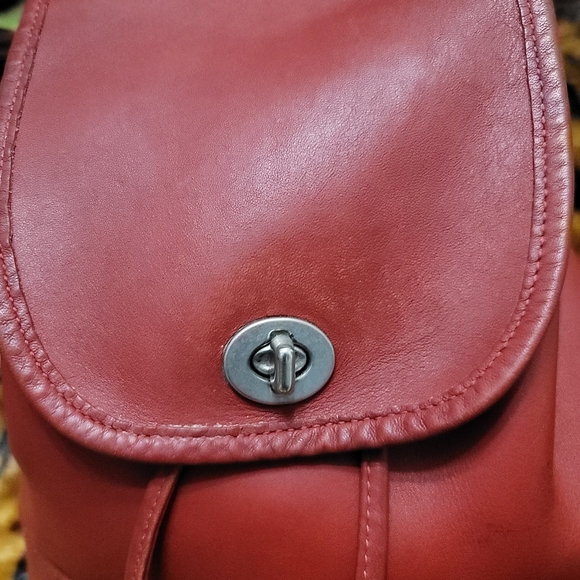 Vintage Leather Coach Red Daypack Backpack 9960 - Picture 15 of 15